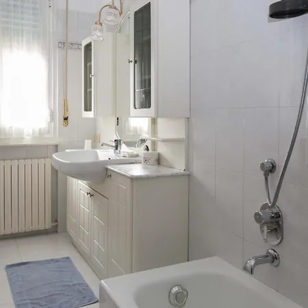 Casa Enrica דירה *